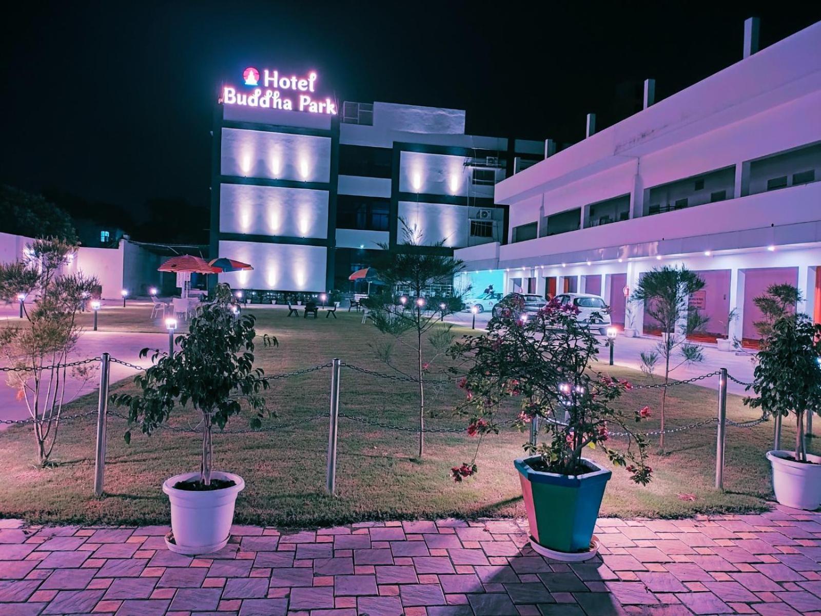 Hotel Buddha Park, Paharia, 바라나시 외부 사진
